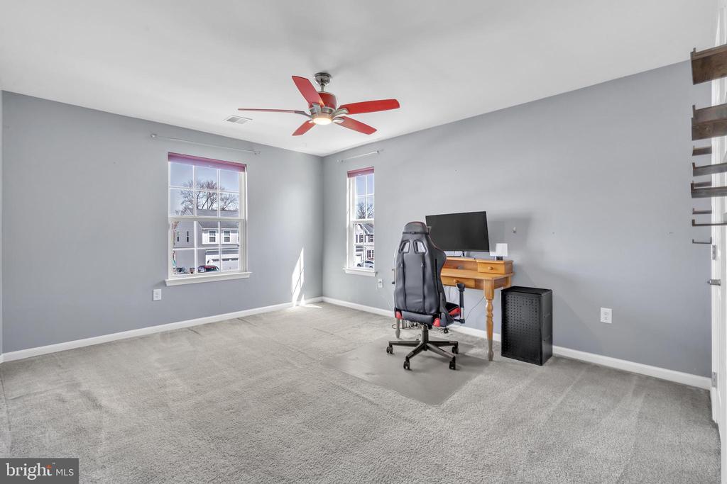 106 TALLOWOOD DRIVE