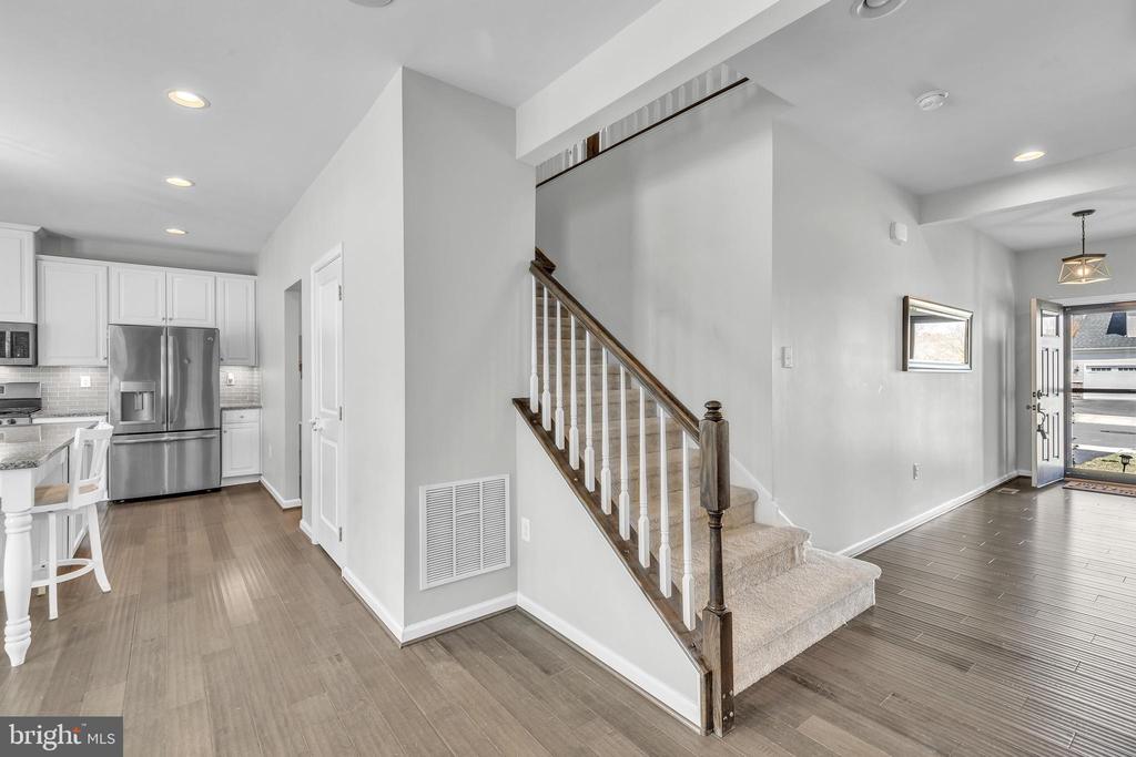 106 TALLOWOOD DRIVE