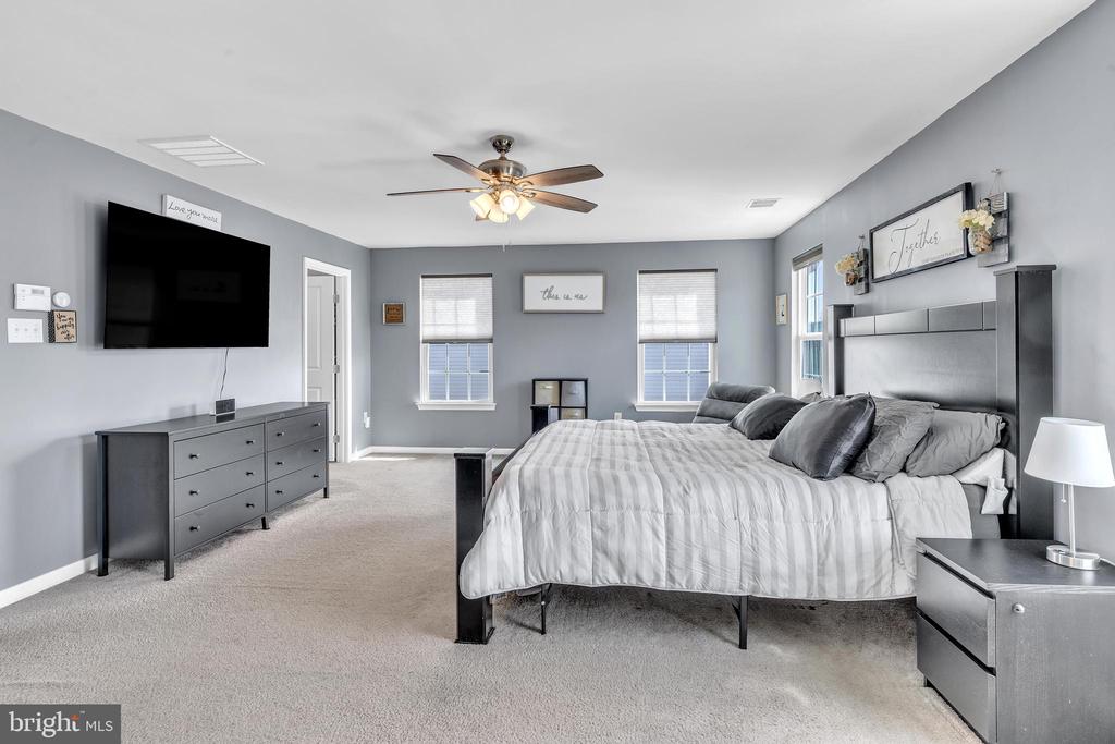 106 TALLOWOOD DRIVE