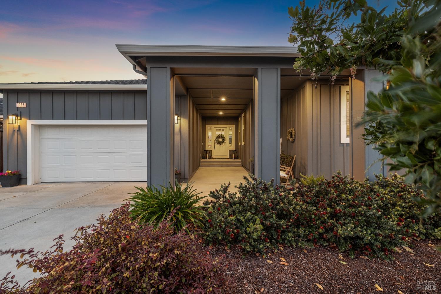 1335 Ridgecrest Ct