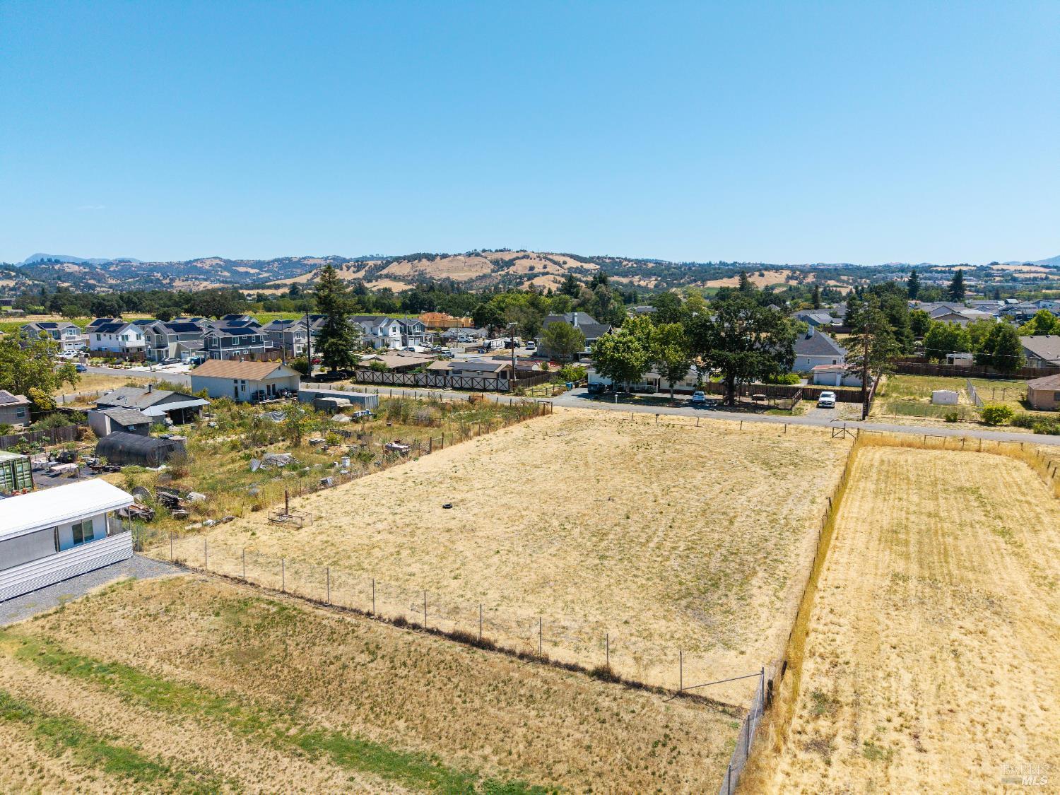 3829 Elwin Ln