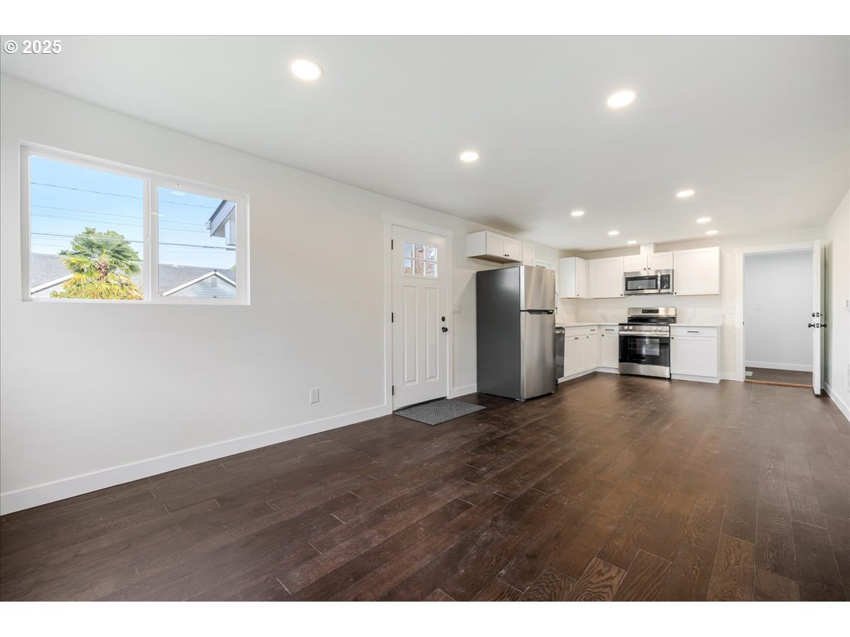 1432 NE 10TH AVE, McMinnville