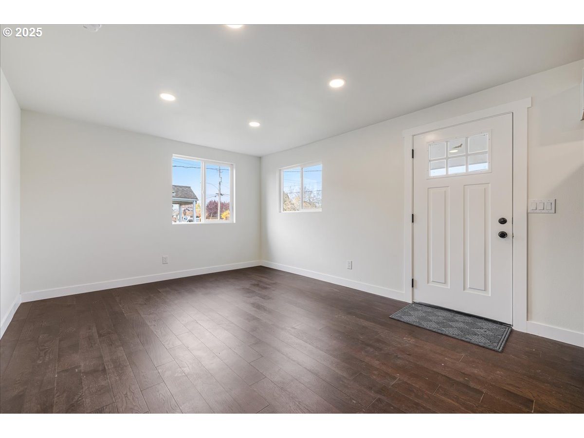 1432 NE 10TH AVE, McMinnville