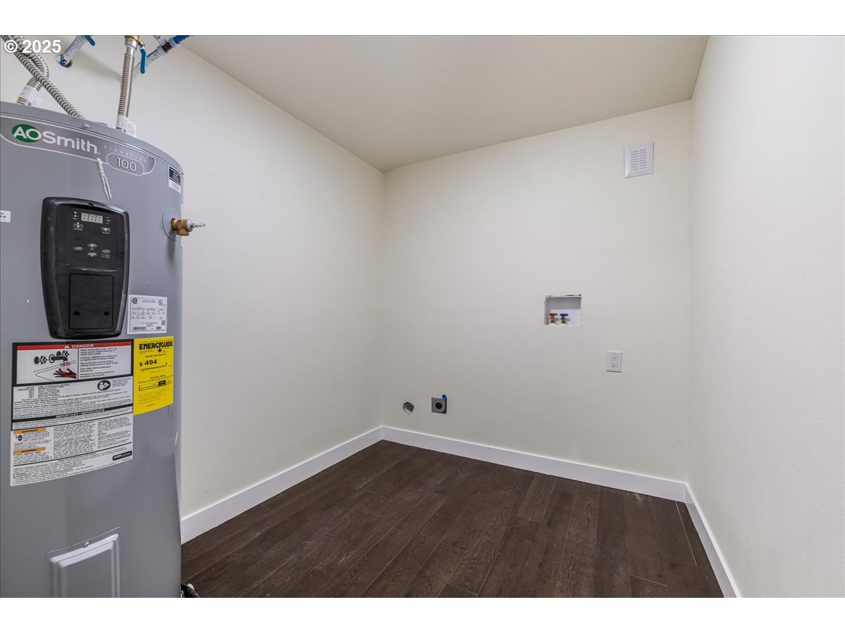 1432 NE 10TH AVE, McMinnville