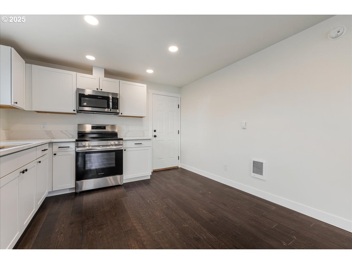 1432 NE 10TH AVE, McMinnville