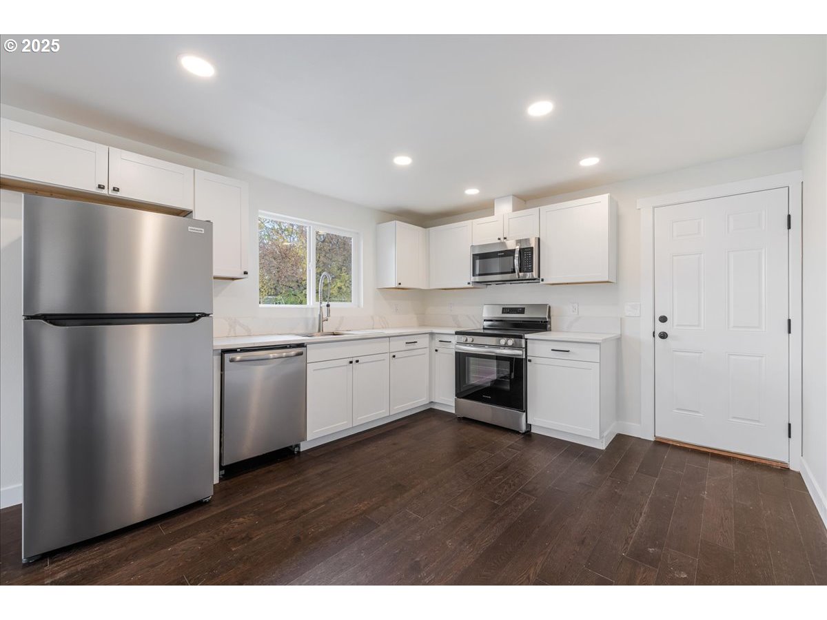 1432 NE 10TH AVE, McMinnville