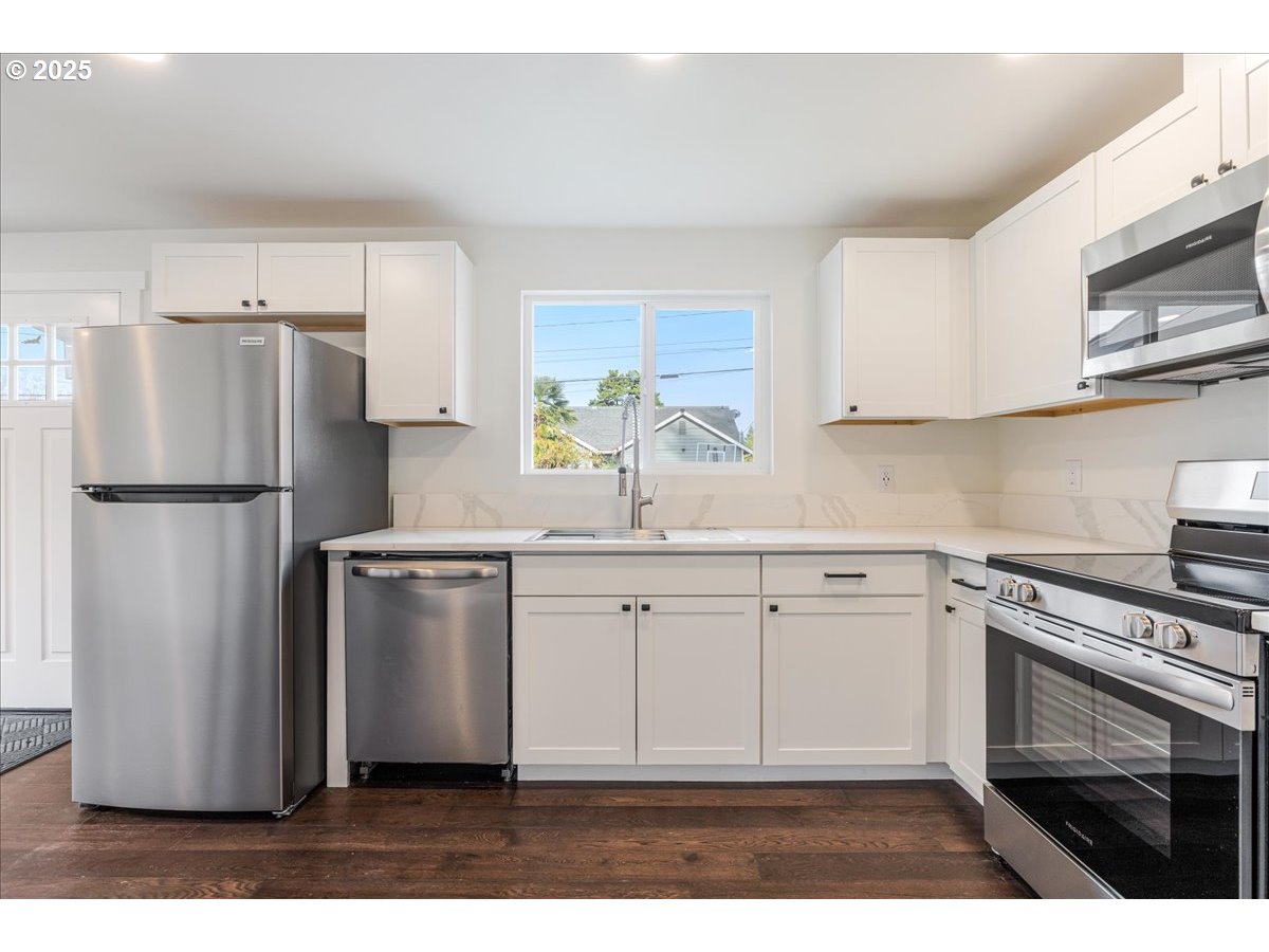 1432 NE 10TH AVE, McMinnville