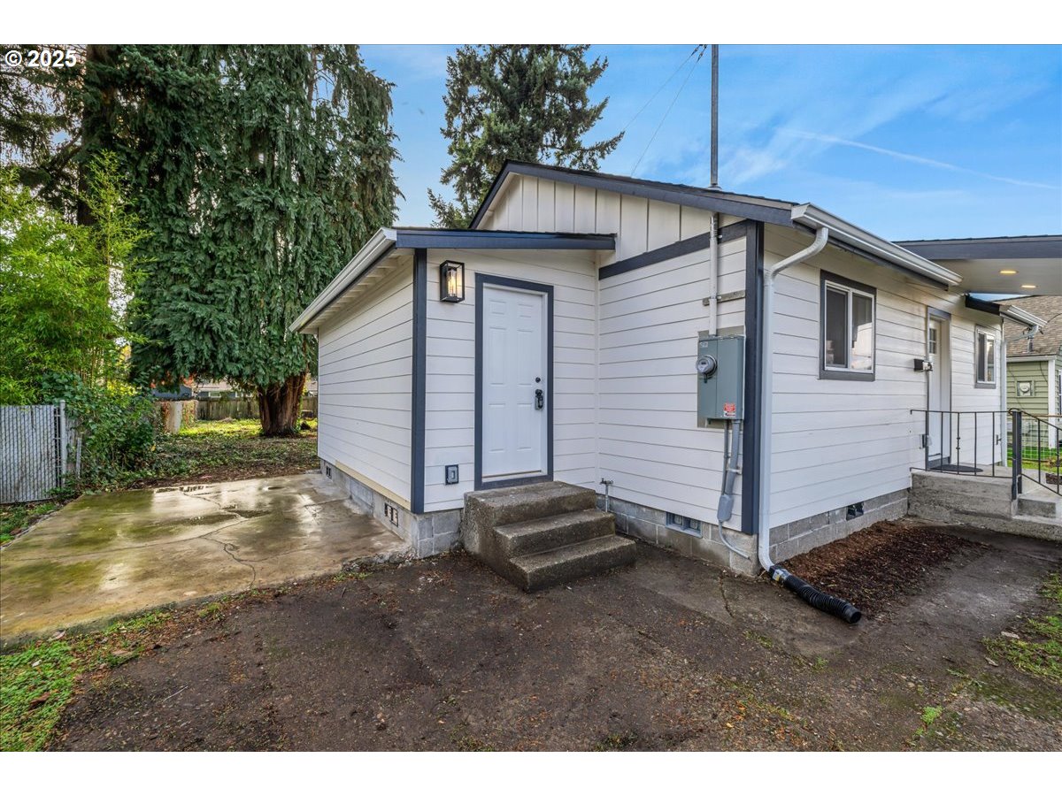 1432 NE 10TH AVE, McMinnville