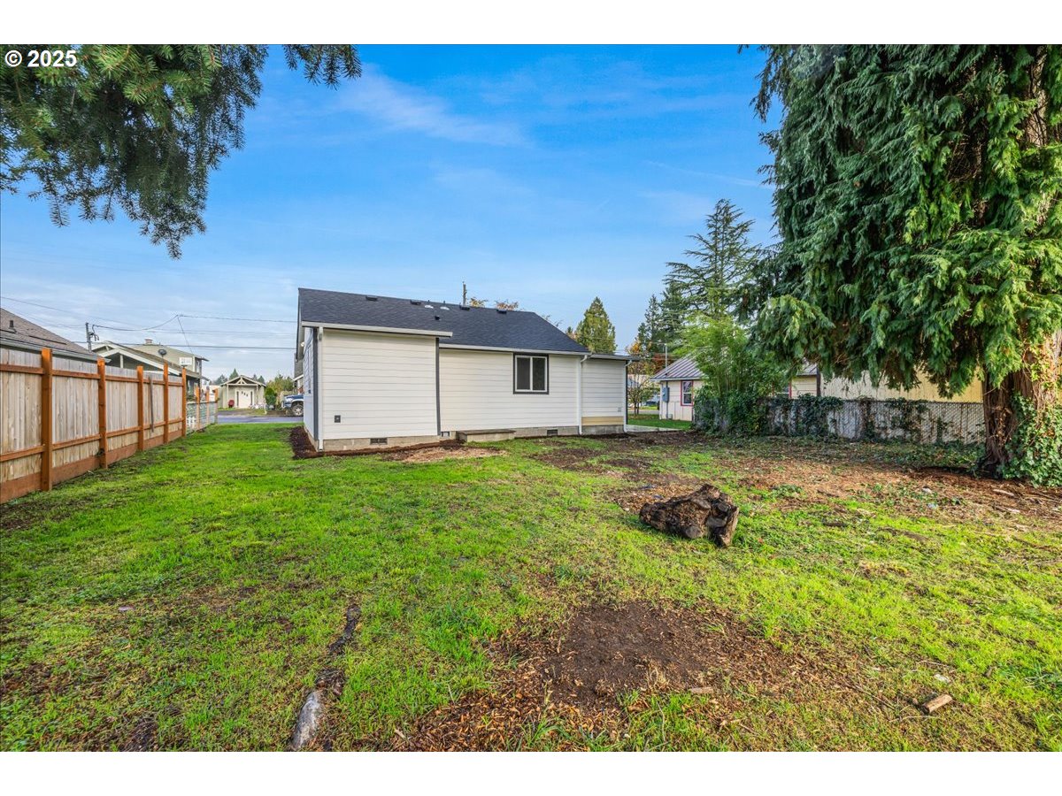 1432 NE 10TH AVE, McMinnville