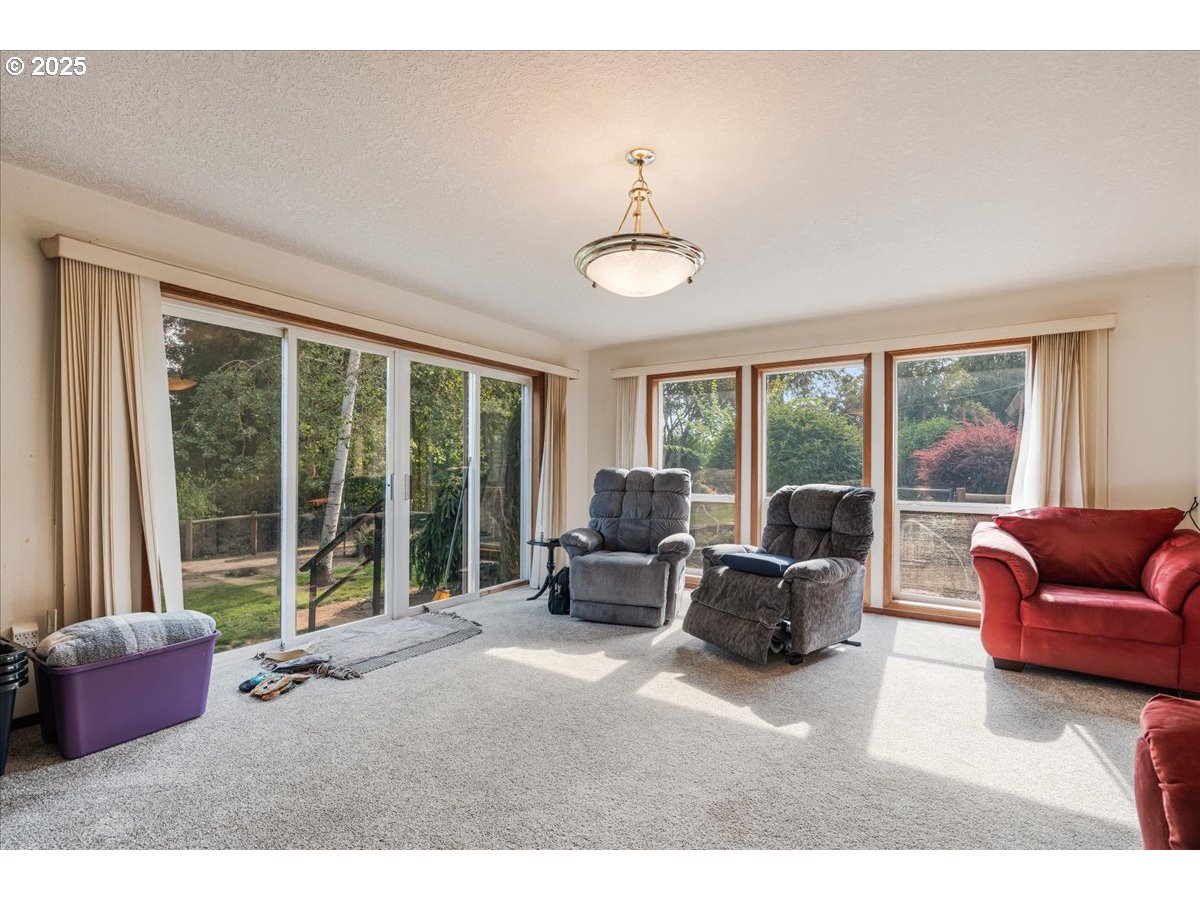2419 NE GRANDHAVEN ST, McMinnville
