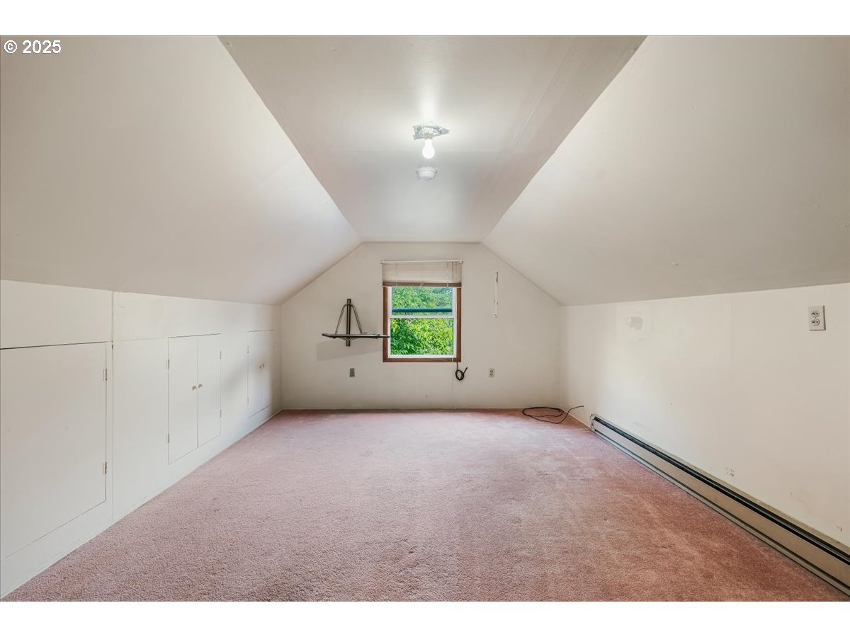 2419 NE GRANDHAVEN ST, McMinnville