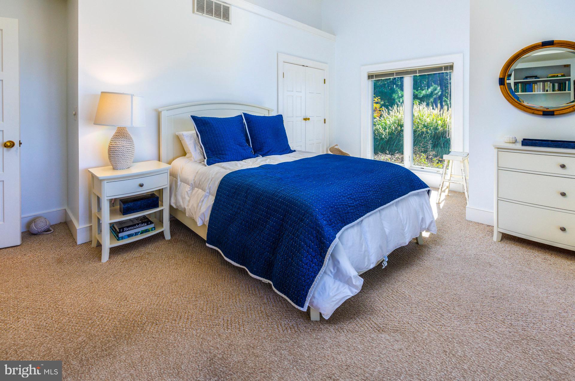 5032 Black Walnut Point ROAD