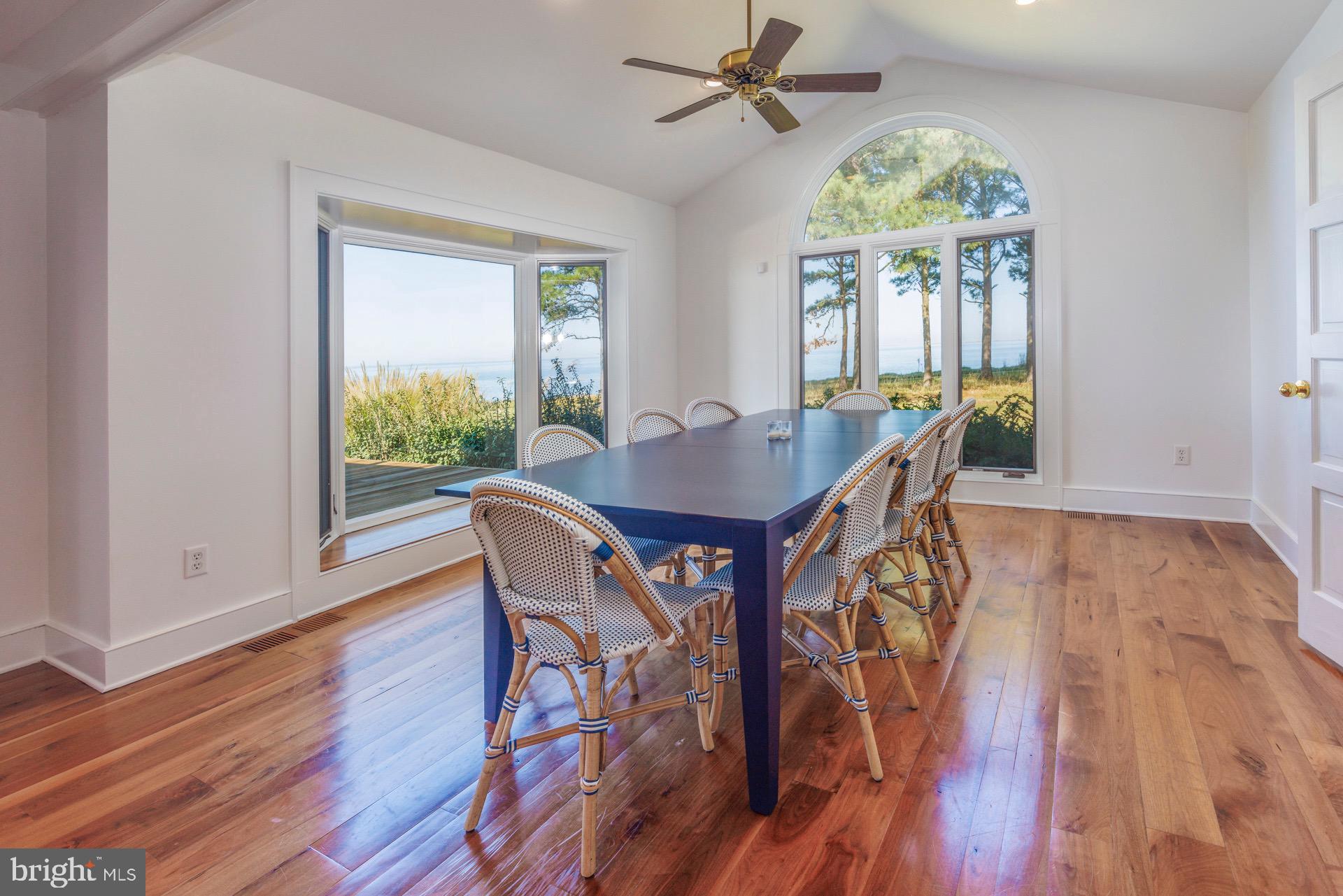 5032 Black Walnut Point ROAD
