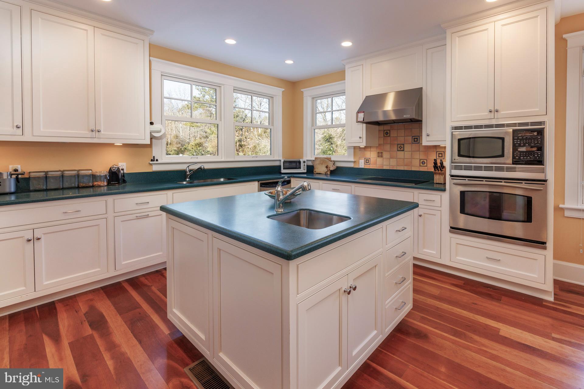 7097 Magdalene Ct