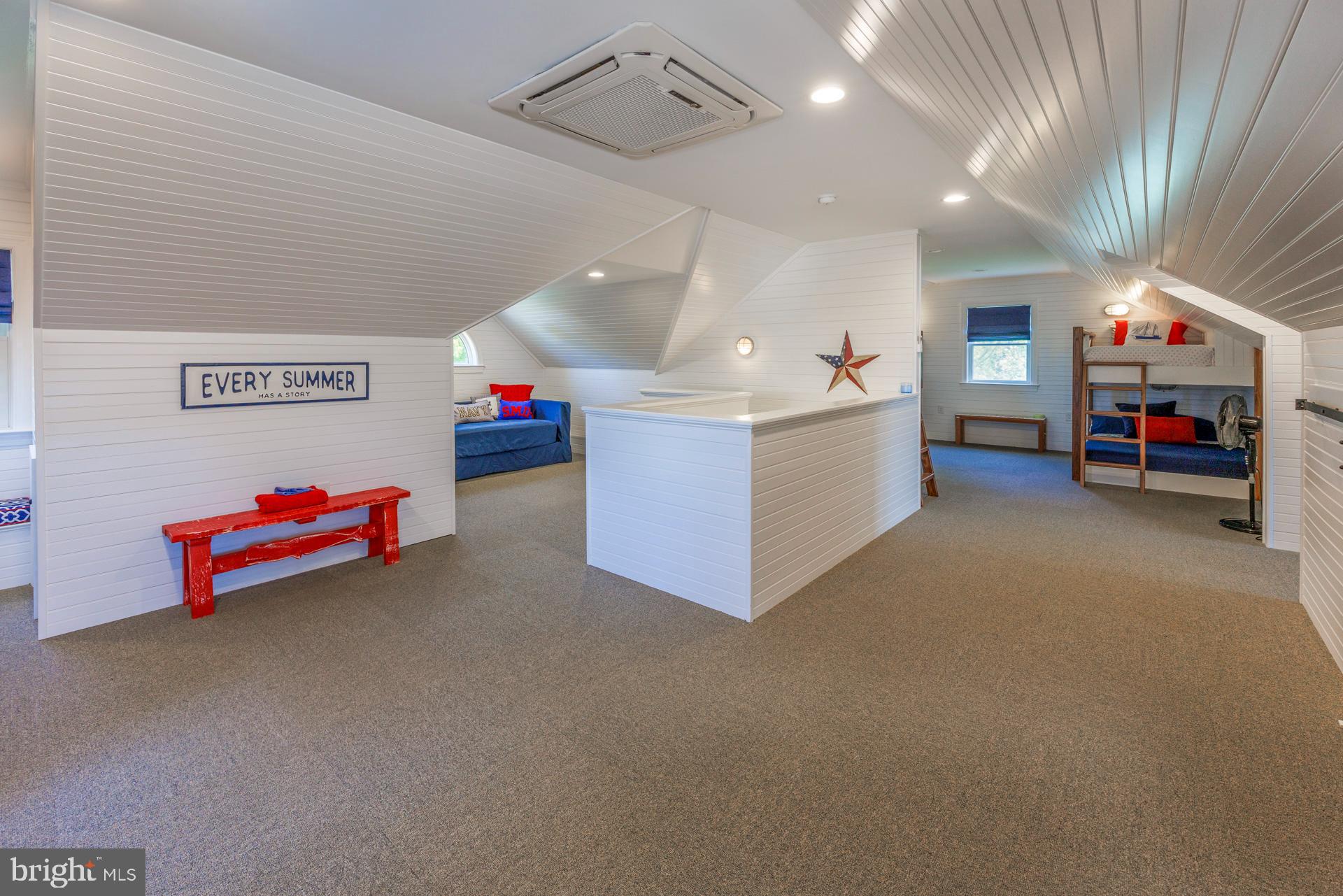 6694 Hopkins Neck Rd