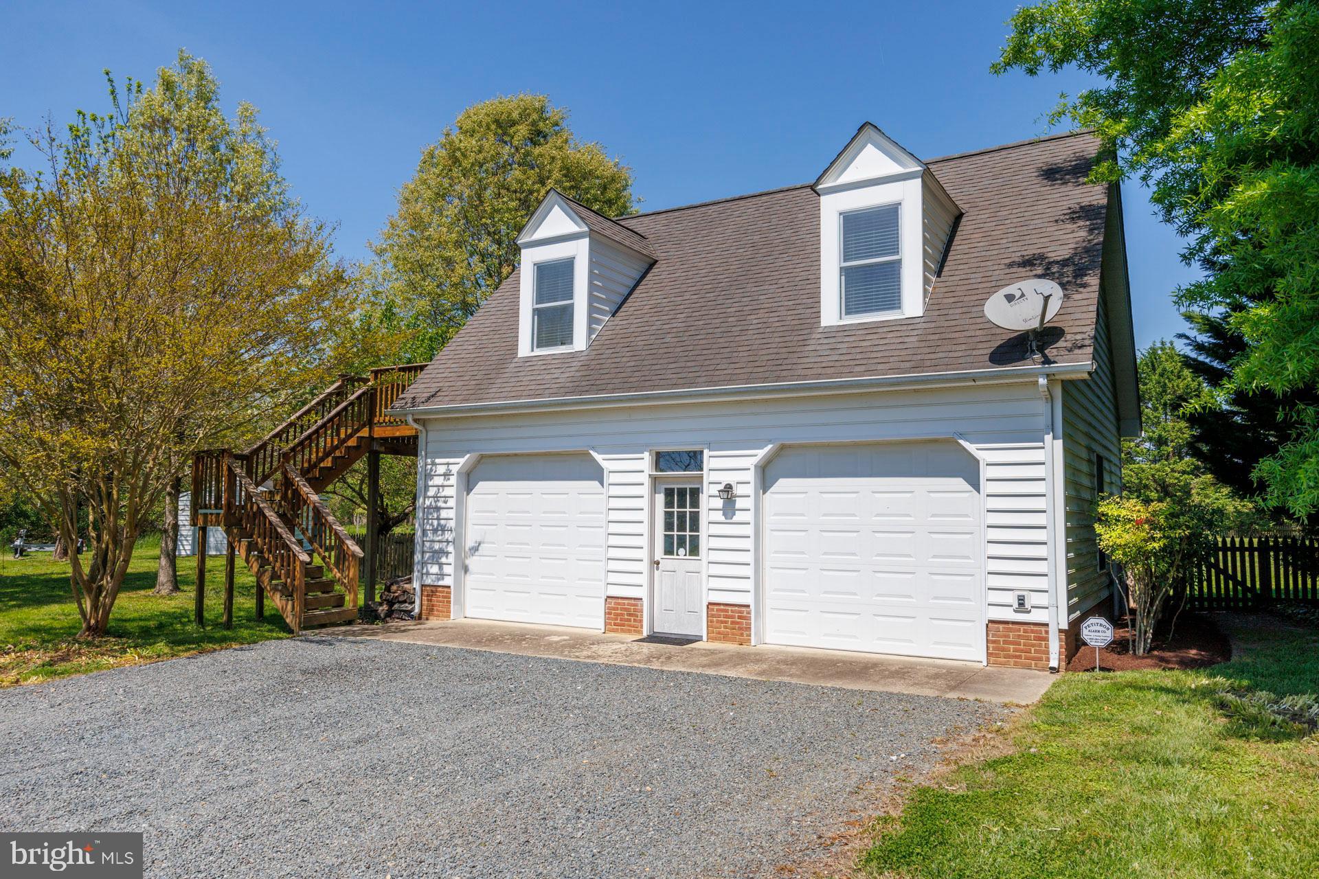 6694 Hopkins Neck Rd