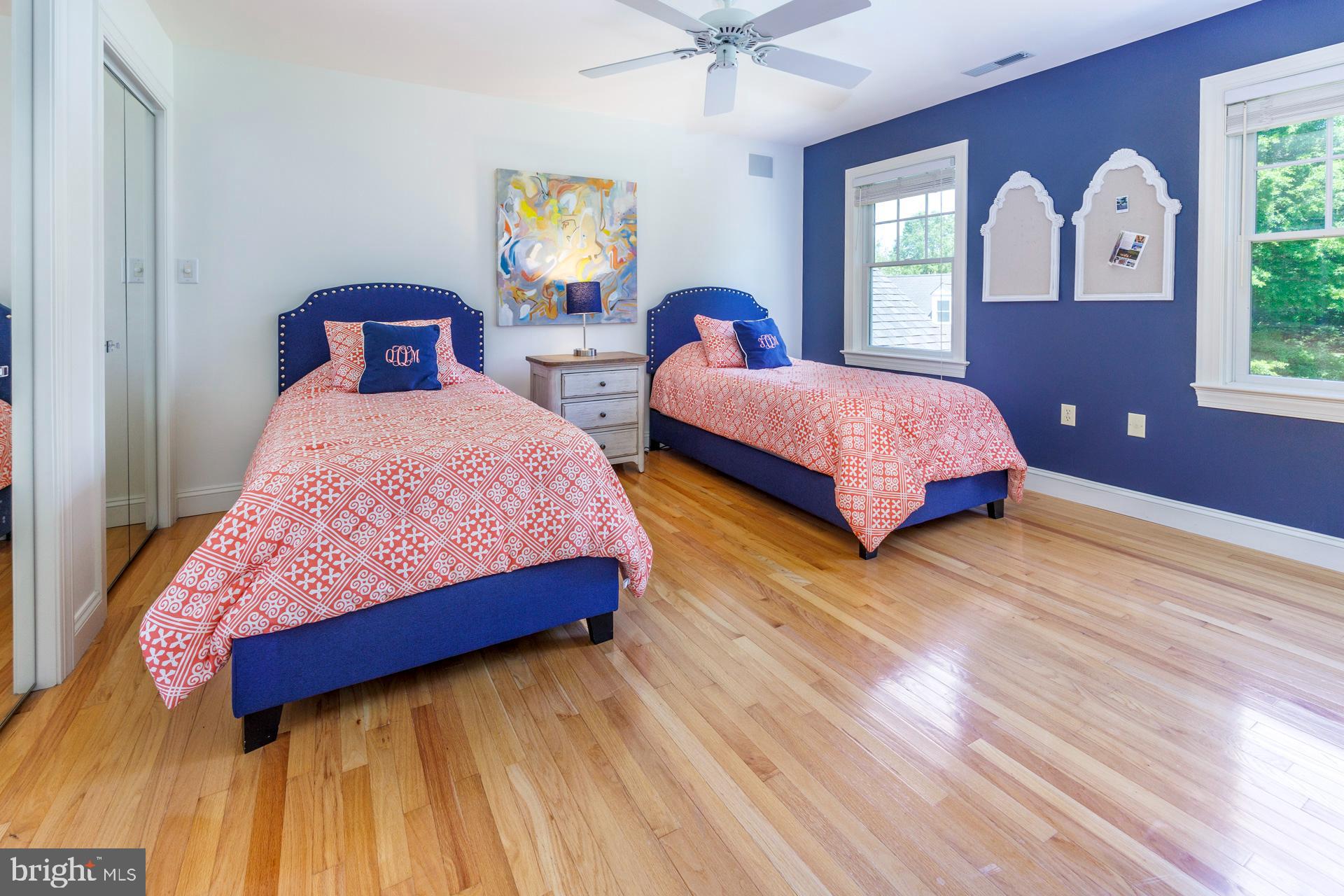 6694 Hopkins Neck Rd