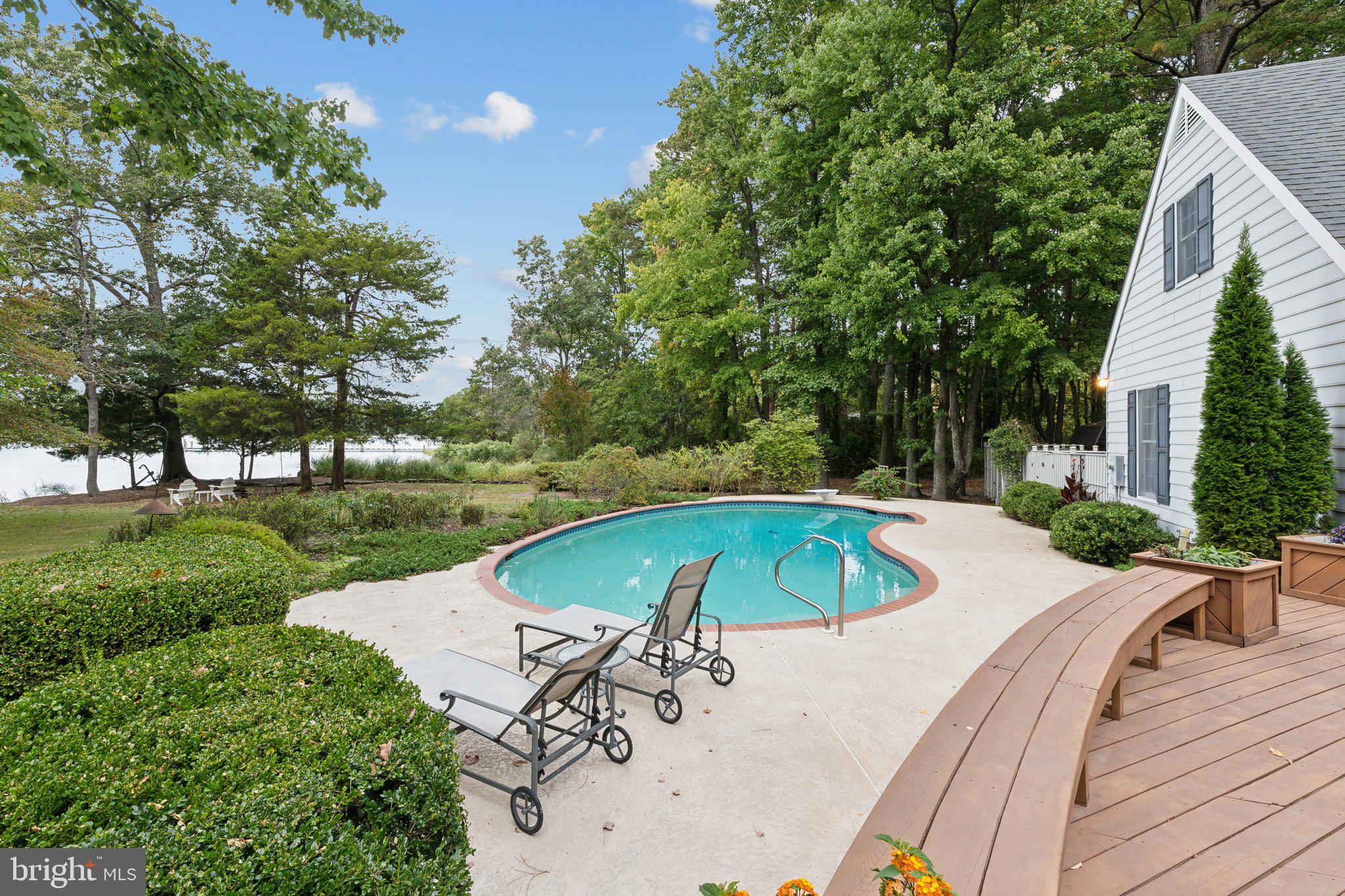 26326 Heronwood Rd