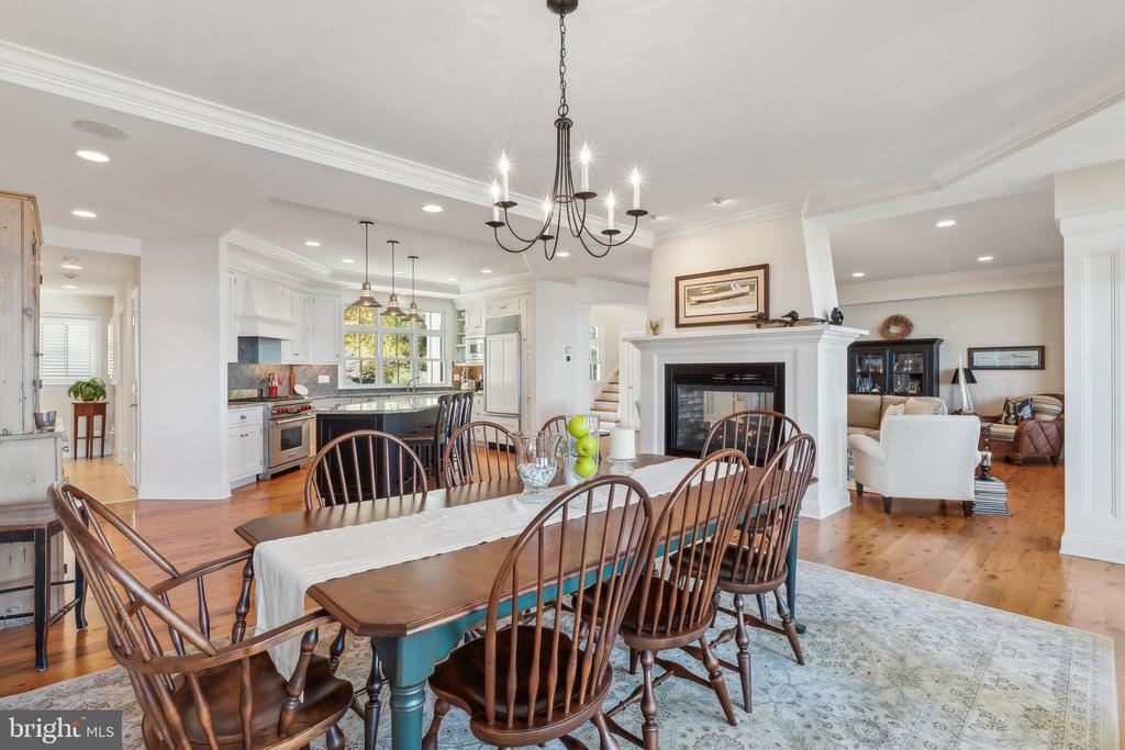 1003 Riverview Ter