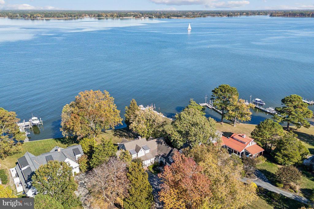 1003 Riverview Ter