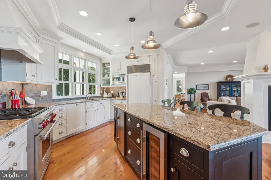 1003 Riverview Ter