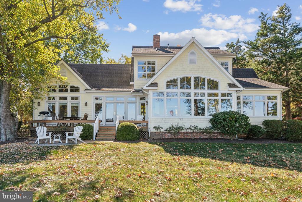 1003 Riverview Ter