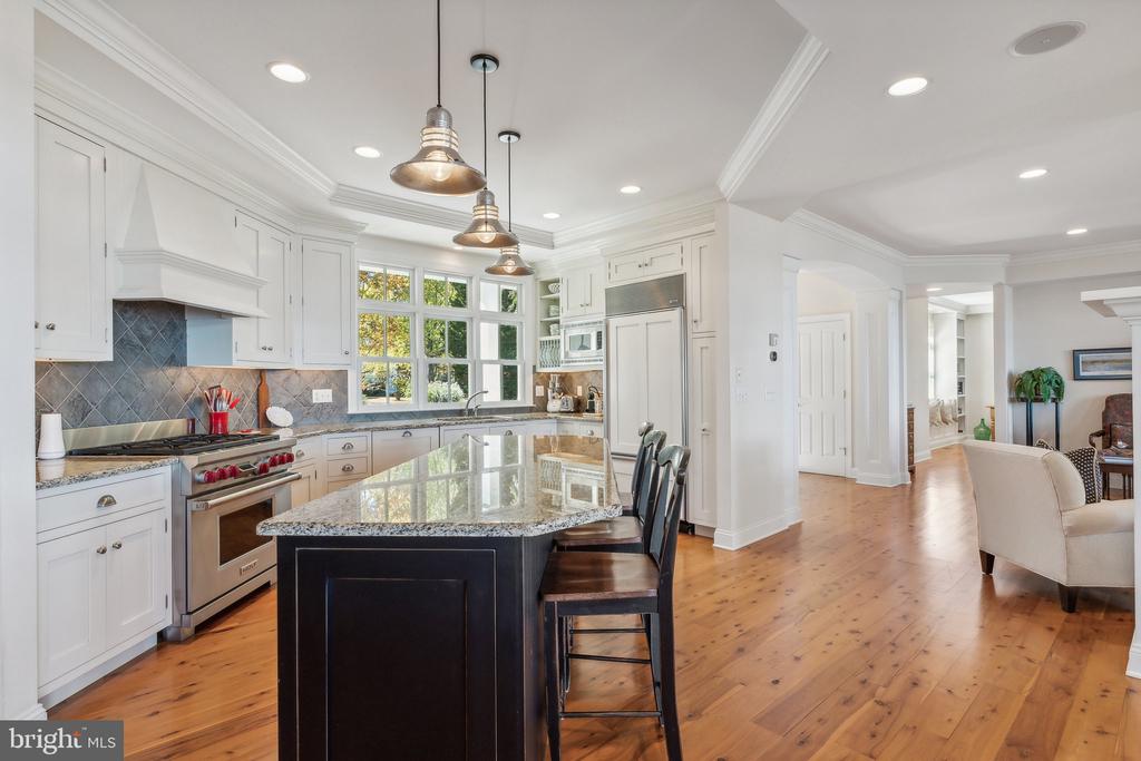 1003 Riverview Ter