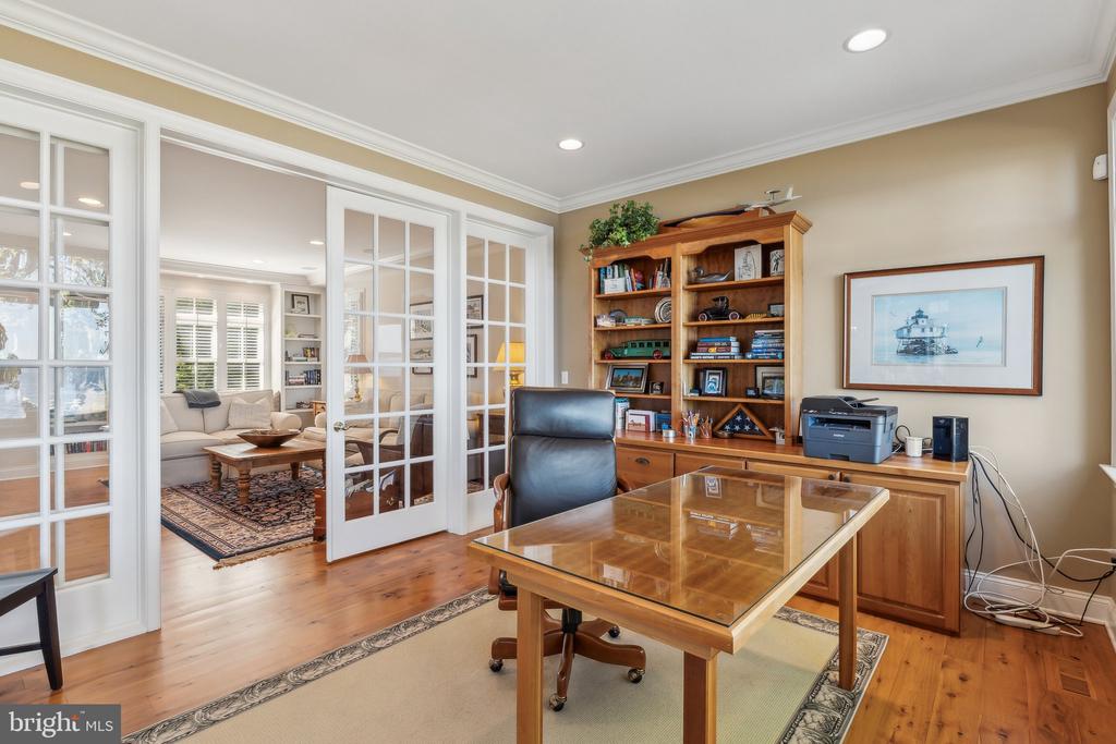 1003 Riverview Ter