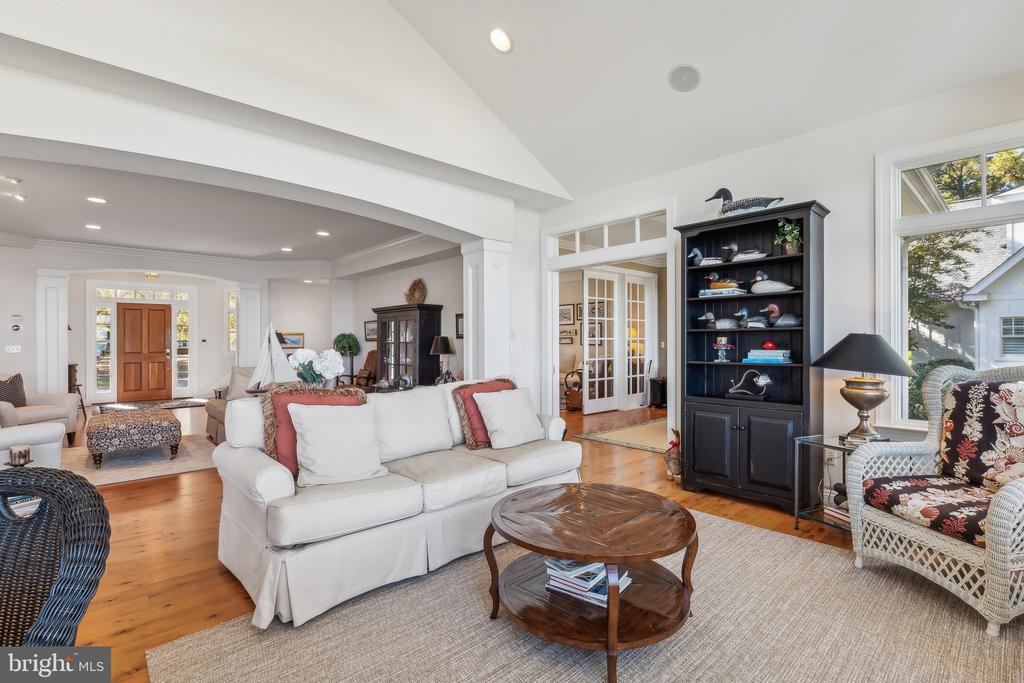 1003 Riverview Ter