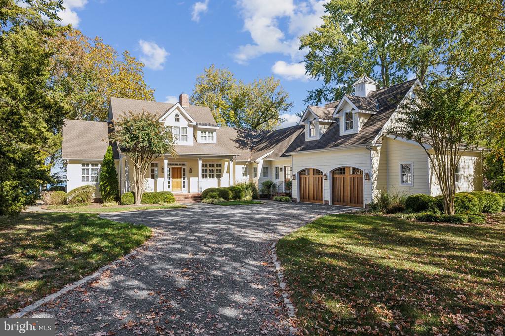 1003 Riverview Ter