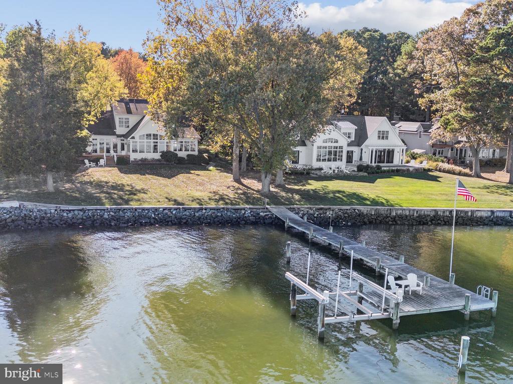 1003 Riverview Ter