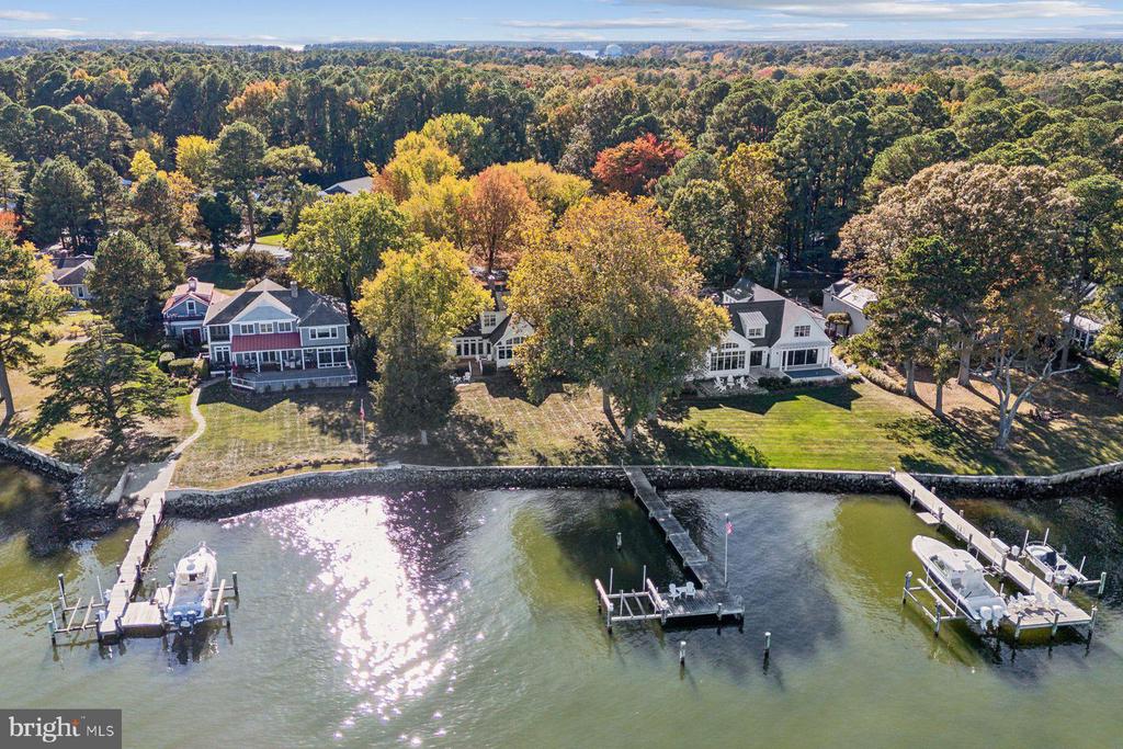 1003 Riverview Ter