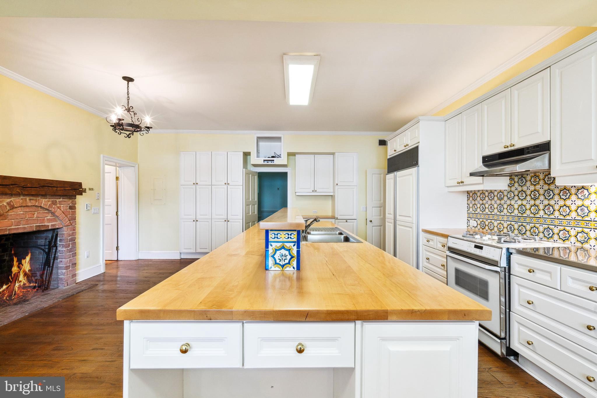 27873 le Gates Cove Rd