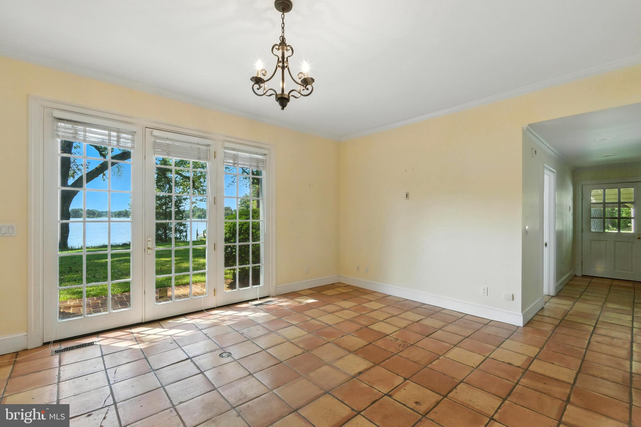 27873 le Gates Cove Rd