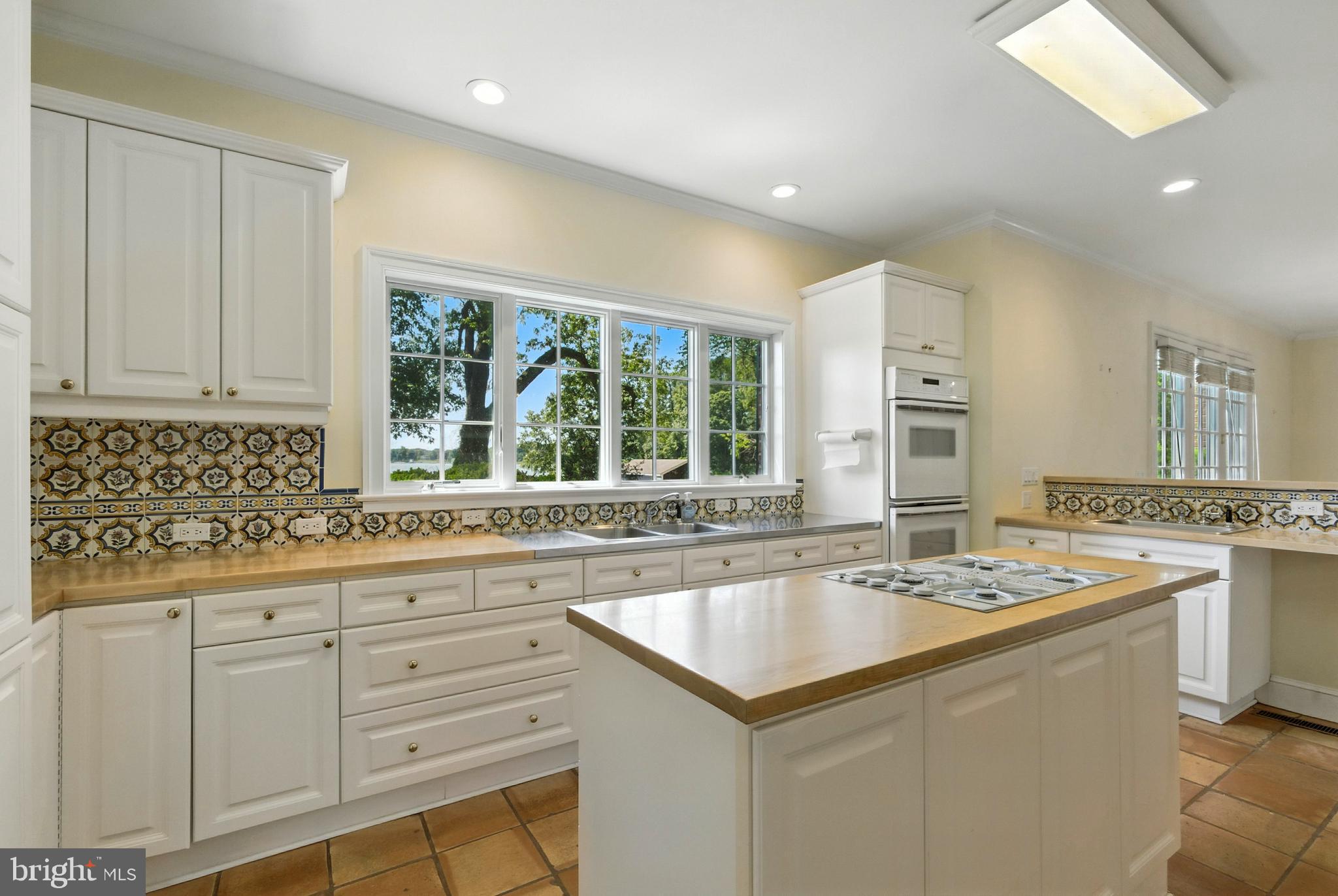 27873 le Gates Cove Rd