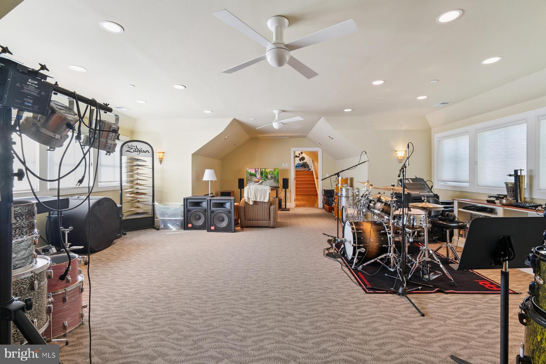 7090 Cooper Point Rd