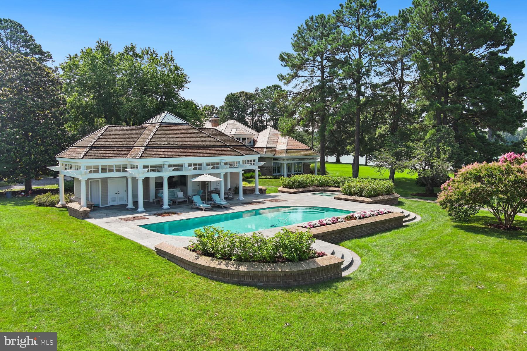 7090 Cooper Point Rd