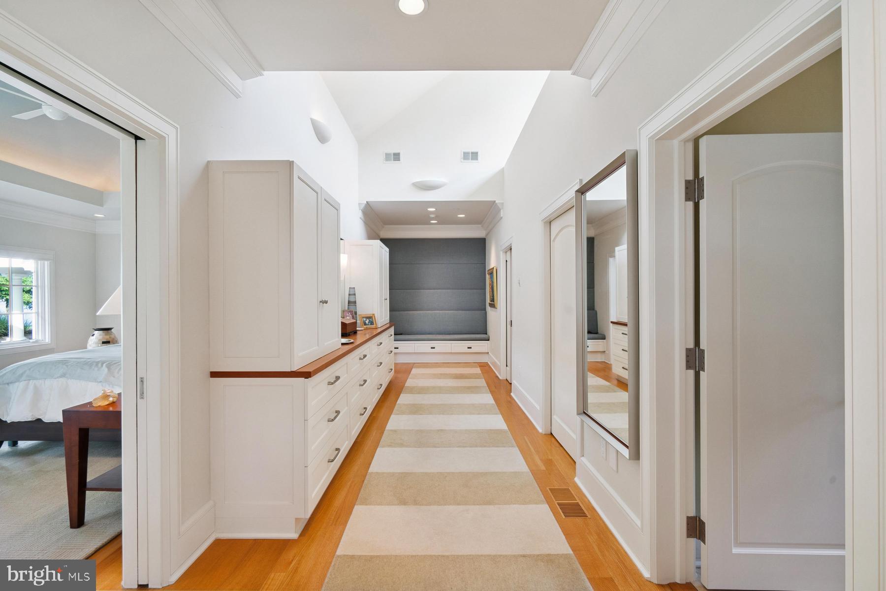 7090 Cooper Point Rd