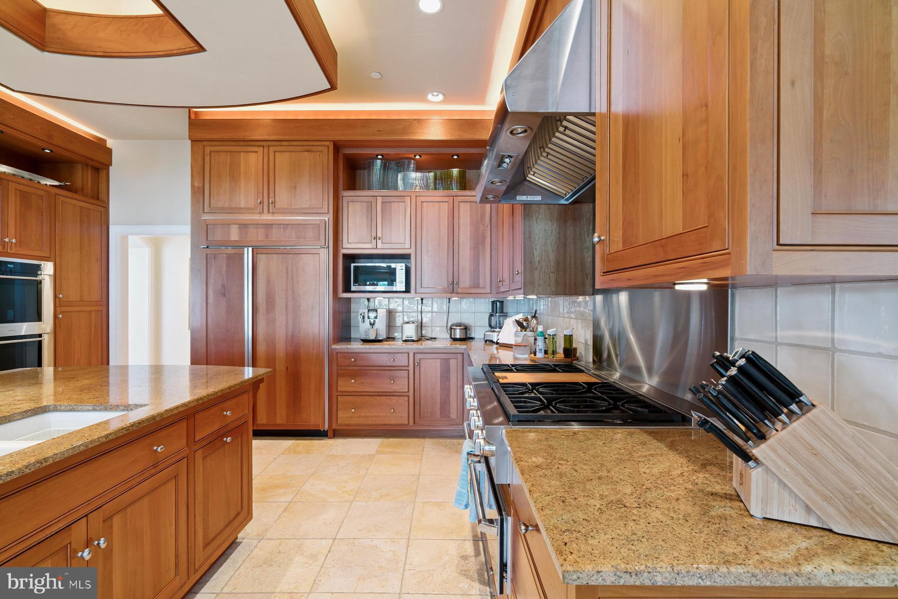 7090 Cooper Point Rd