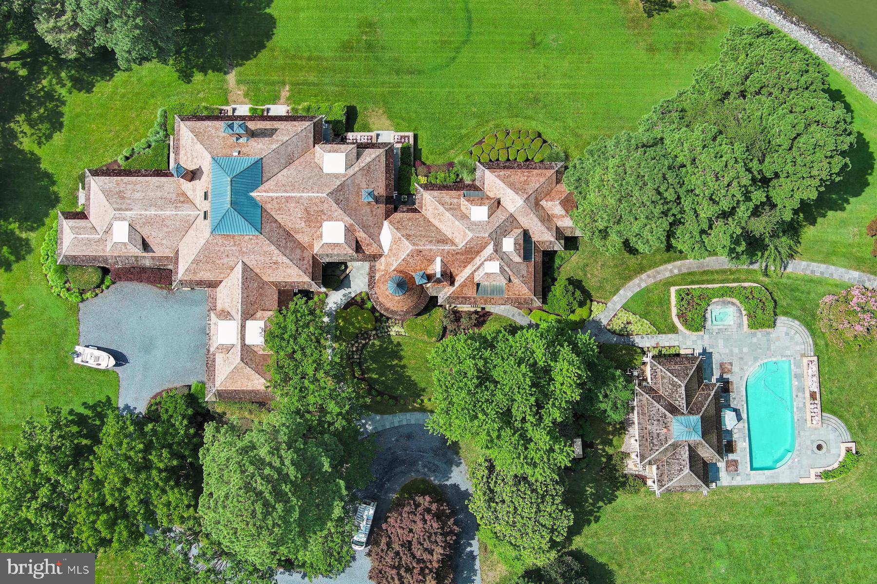 7090 Cooper Point Rd