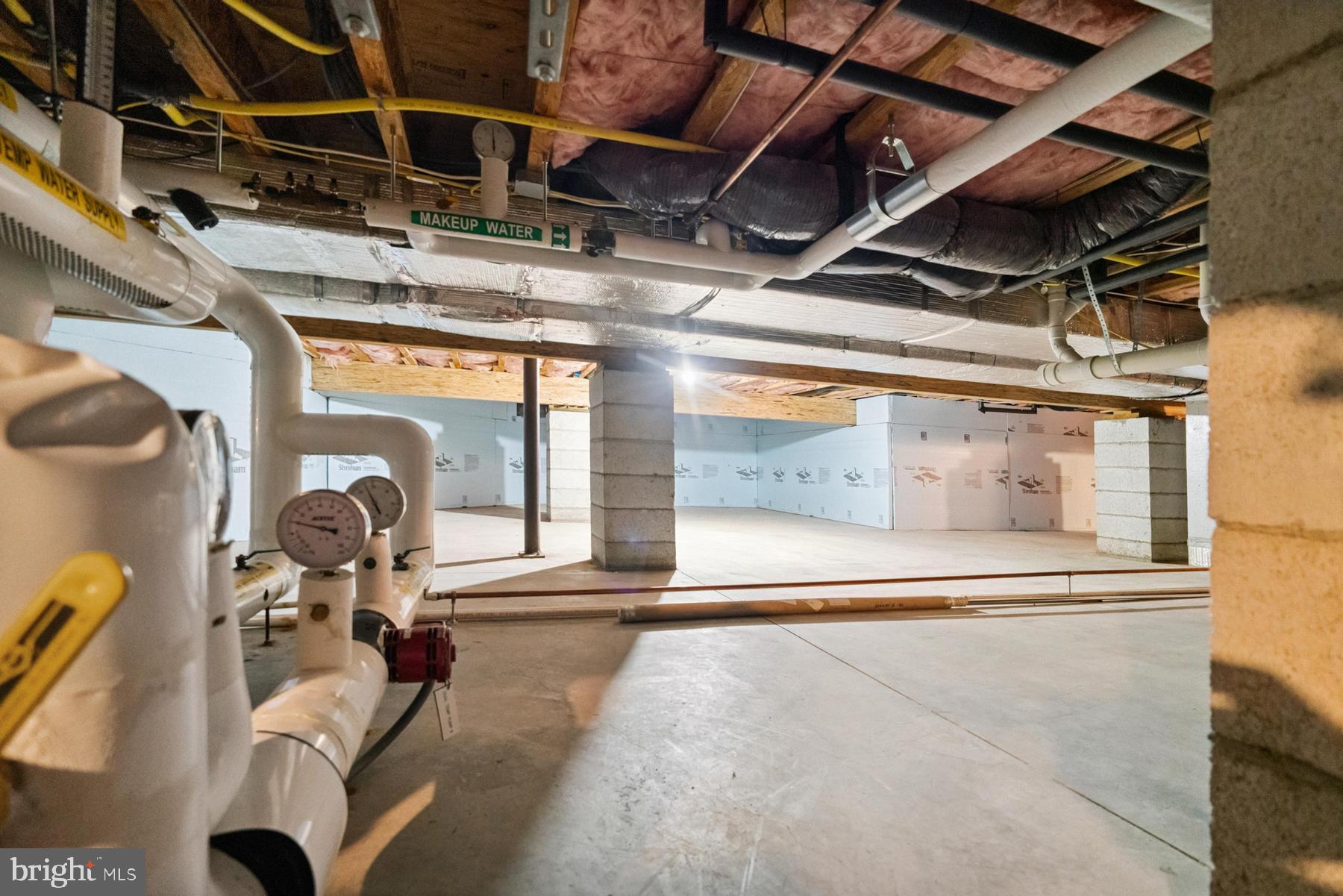 7090 Cooper Point Rd