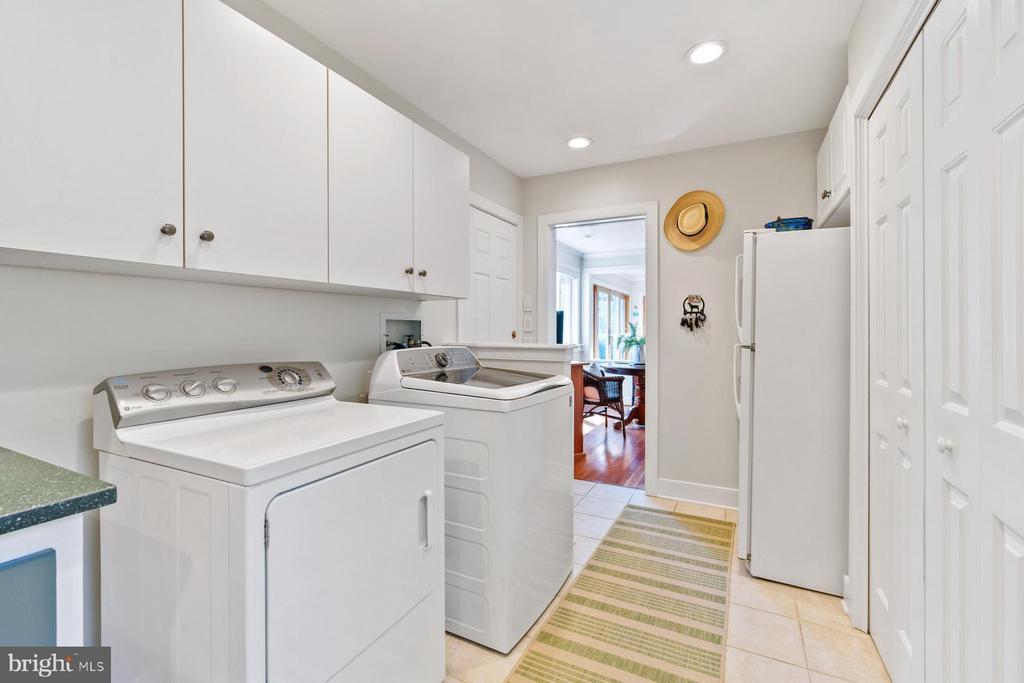8095 CHURCH NECK ROAD