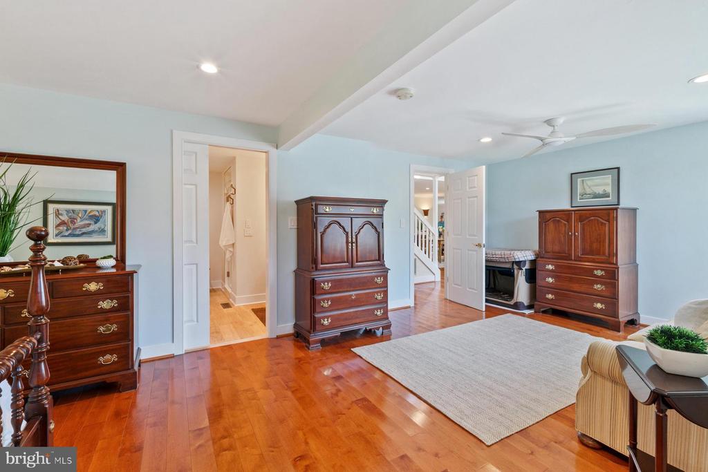 8095 CHURCH NECK ROAD