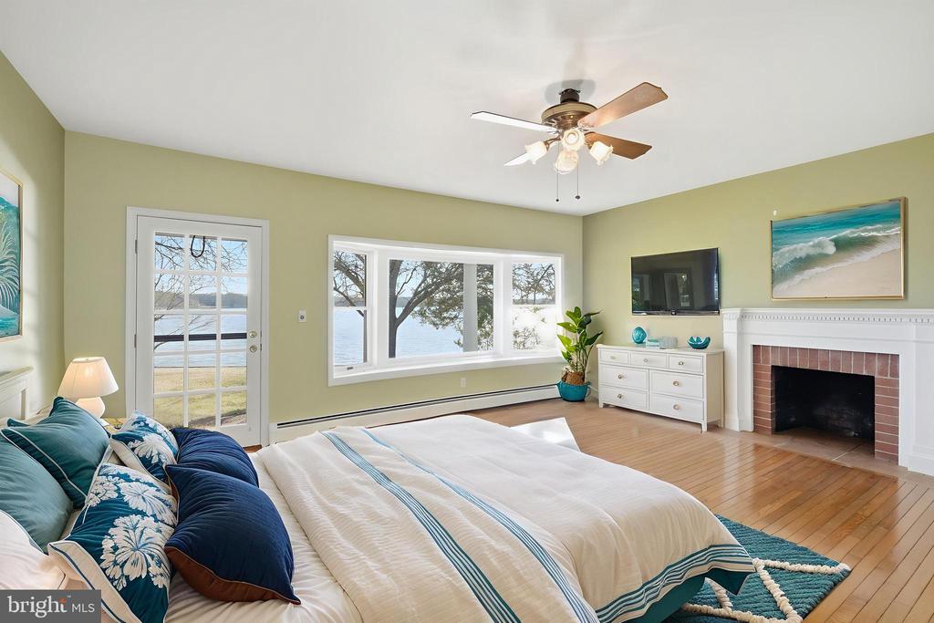 8515 DEEP COVE ROAD