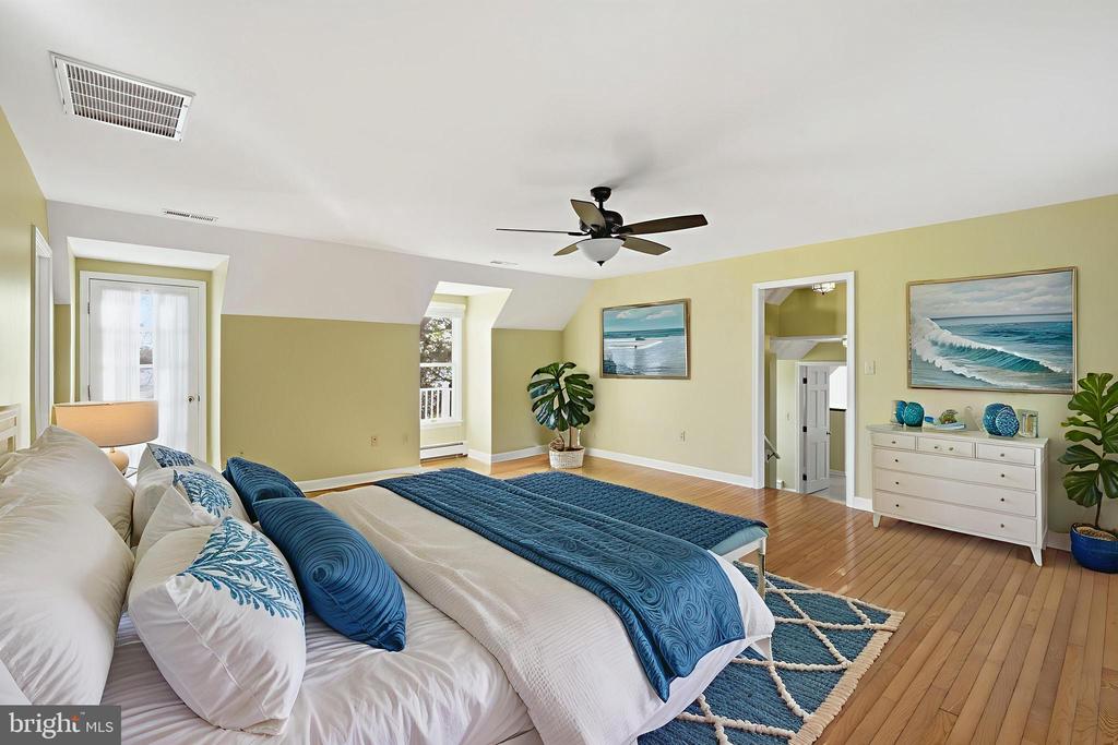 8515 DEEP COVE ROAD