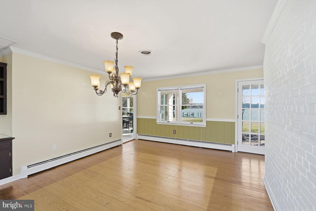 8515 DEEP COVE ROAD