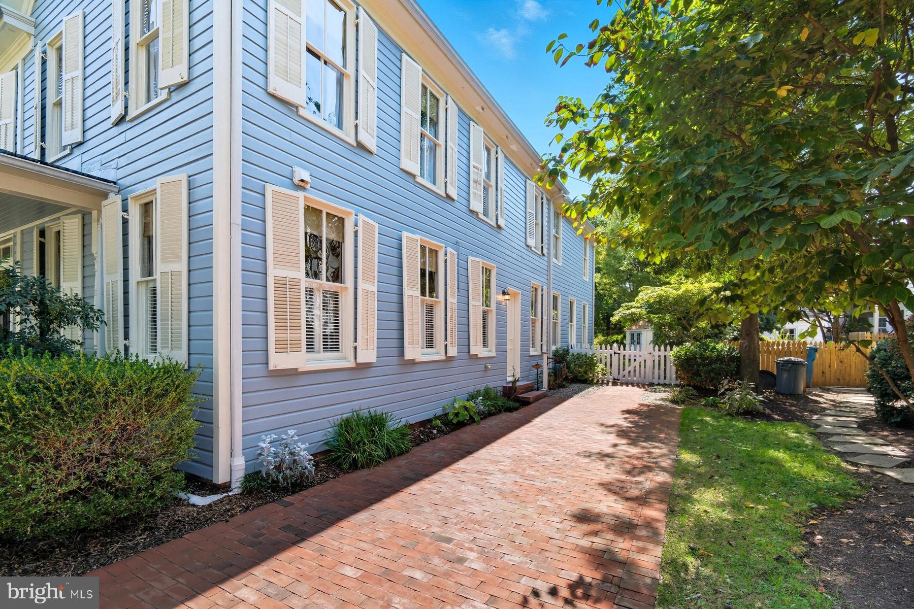 204 MULBERRY STREET