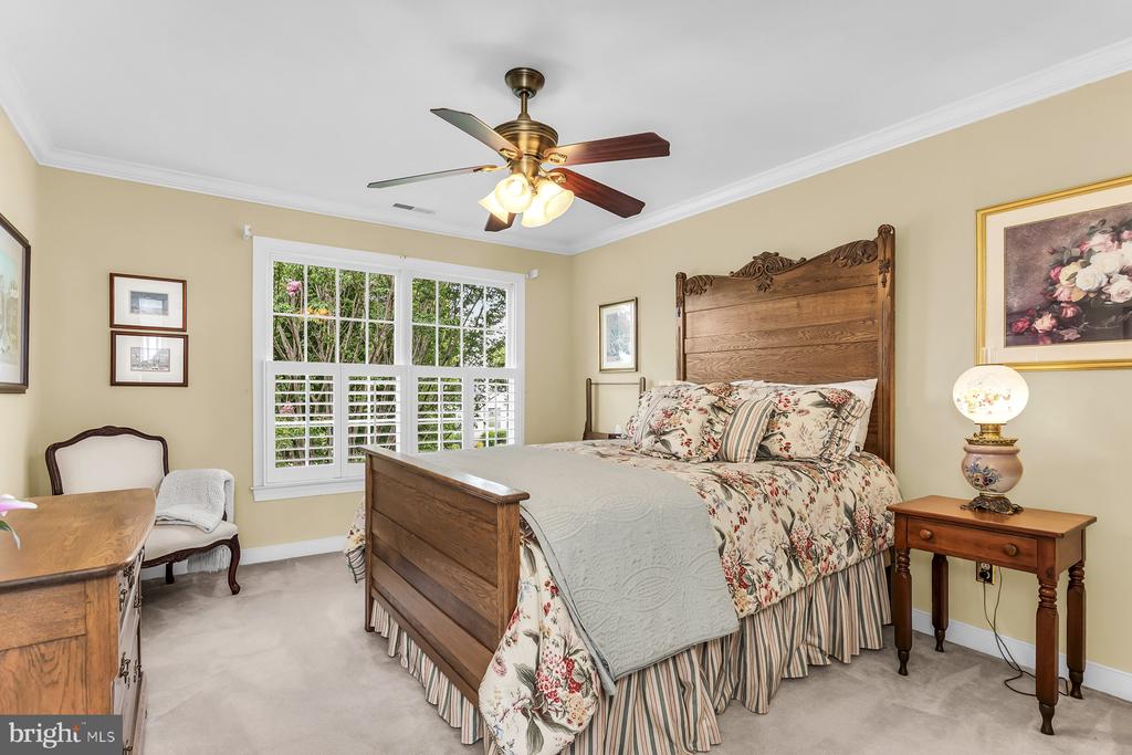 21477 ISLAND CLUB ROAD