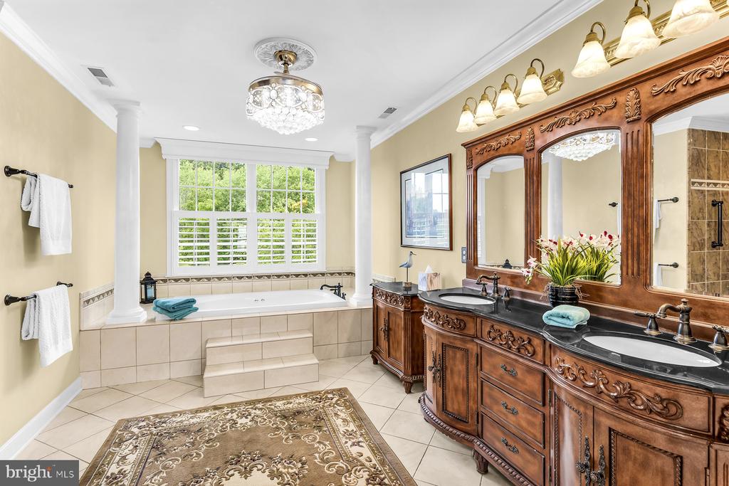 21477 ISLAND CLUB ROAD