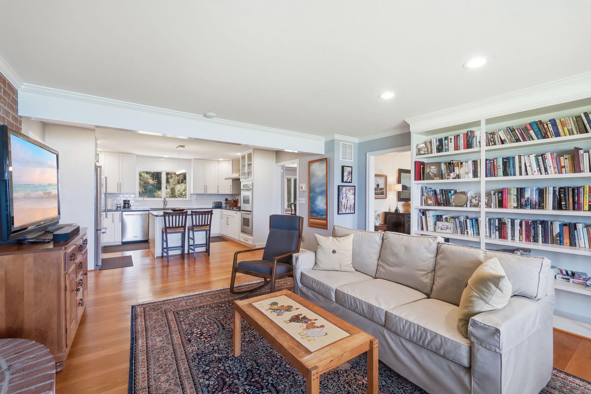 27476 TRAVELERS REST COURT
